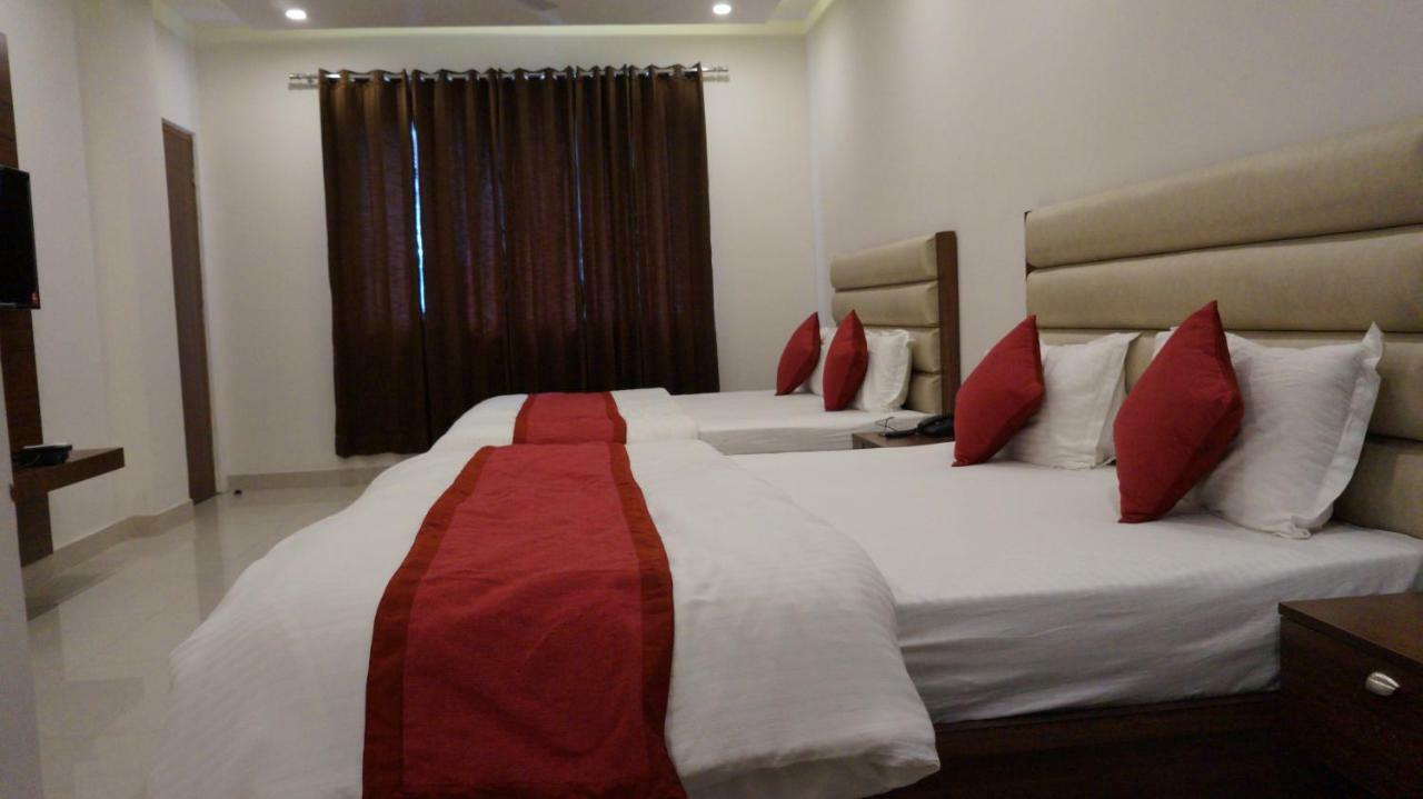 Hotel Aakash Residency Dehradun Exterior foto